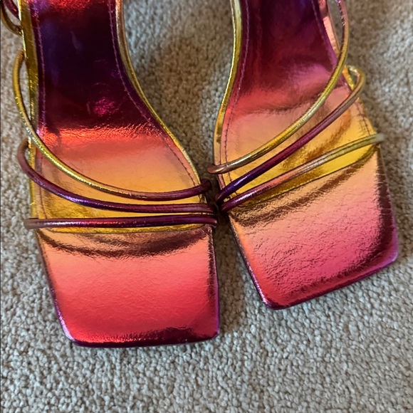 Marc Fisher Dareta Metallic Heeled Sandal Ombre Yellow Purple Size 9.5 - Picture 3 of 5